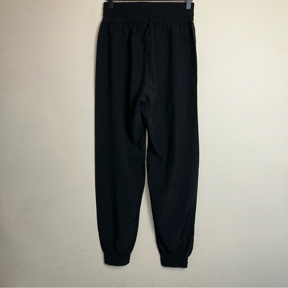 Halara Women’s Medium Black High Waisted Elastic Waistband Hiking Joggers Strech - Picture 8 of 13